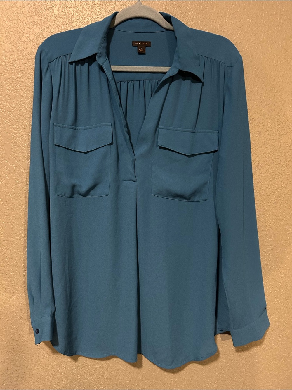 Ann Taylor deep teal/ blue blouse with front pocket detail, size L #workwear